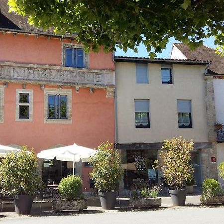 Hotel Le Relais De La Tour Capdenac-Gare Exterior foto